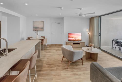 Lowanna Beach Resort Kawana in Sunshine Coast