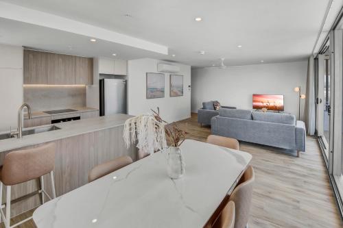 Lowanna Beach Resort Kawana in Sunshine Coast