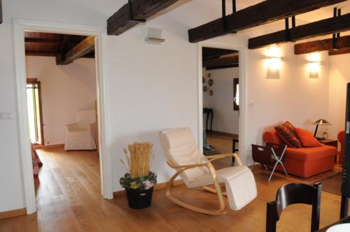Cozy Country Loft Oleandro gîte à louer Le Motte