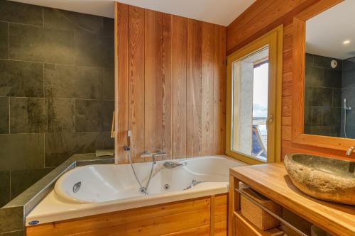 Vannas istaba, Chalet Belledonne et Appartement in Villard Rekulas