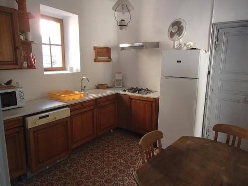 virtuve, Appartement Authentique Montaigut in Gissac