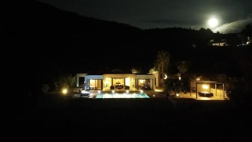 Viesnīcas āriene, Hill house Spain -villa casa blanca in Jete