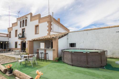 A szálláshely kívülről, Masia Cal Vies in Castellví de la Marca