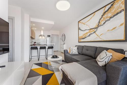 Drilasol 1 Bed Apartment - image 2