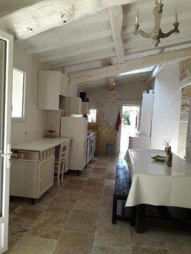 Viesnīcas āriene, Dans hameau avec piscine privée (Dans hameau avec piscine privee) in Castelnau-Montratier