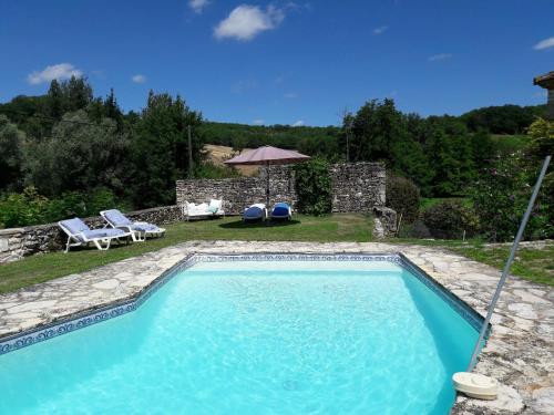 Viesnīcas āriene, Dans hameau avec piscine privée (Dans hameau avec piscine privee) in Castelnau-Montratier