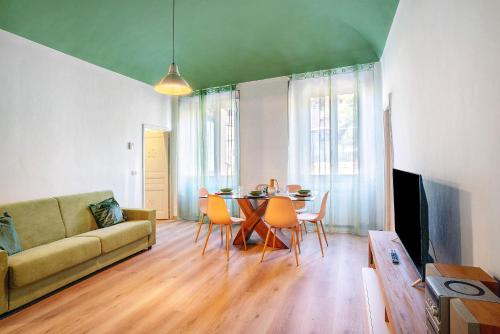 2 bedrooms, 3 beds