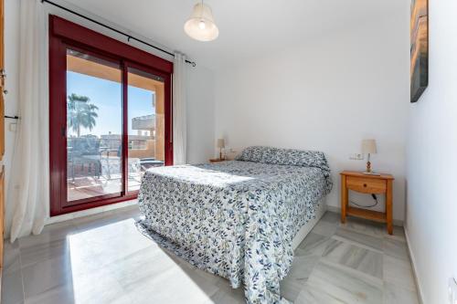 212 La Cala azul - image 5