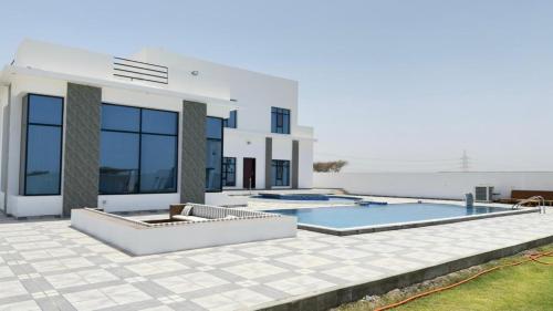 Al REEF in 루스타크