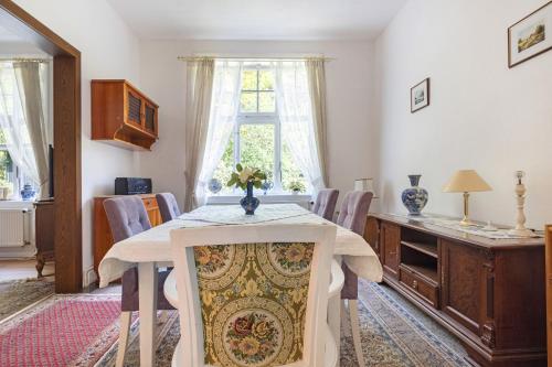 外部景觀, Grosszügiges Ferienhaus mit Wald (Grosszugiges Ferienhaus mit Wald) in 艾姆克