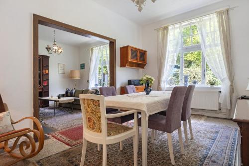 外部景觀, Grosszügiges Ferienhaus mit Wald (Grosszugiges Ferienhaus mit Wald) in 艾姆克