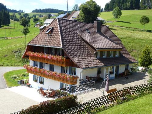 A szálláshely kívülről, Gästehaus Josenmühle (Gastehaus Josenmuhle) in Breitnau