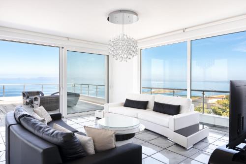 A szálláshely kívülről, Villa Coral -first Floor Apartment- in Chamolia (Attiki)