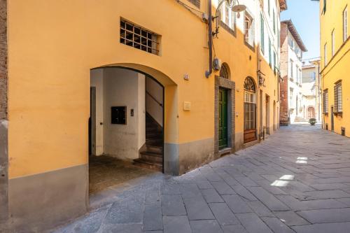 Toro’s home Lucca - image 2