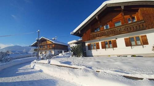 Viesnīcas āriene, Ferienwohnung Geierstein in Wackersberg (Bavaria)