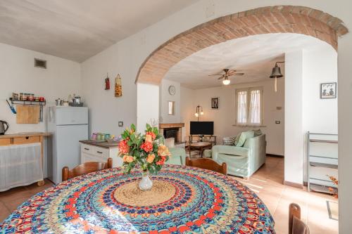  Casa Simi - Holiday Home in Chiesina Uzzanese