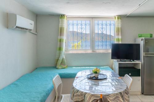 Wavedance Accommodation, Salamís (fotografie 6)