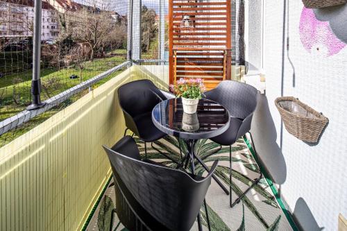 Balkon Apartment Shanti Lu - image 2