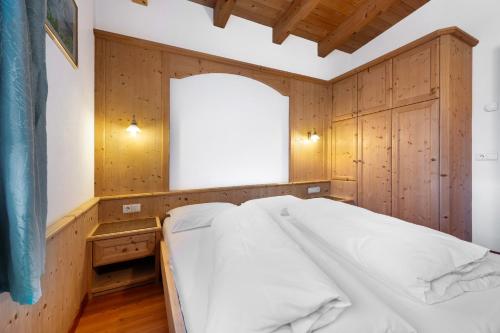 Apartments Antersi Robbi