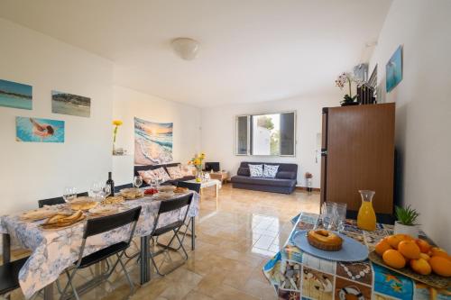 A szálláshely kívülről, Porto Cesareo Air-conditioned Villa sleeps 12 Torre Cesarea in Bellanova