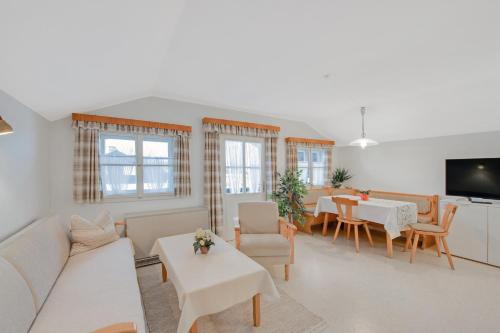 Ferienwohnung Wennesz 2 in Chieming