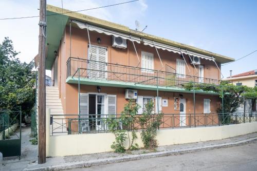 Rooms Grapevine - Antisamos beach