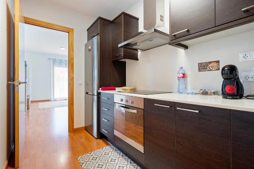 廚房, Apartamentos de Miguel in 菲利斯