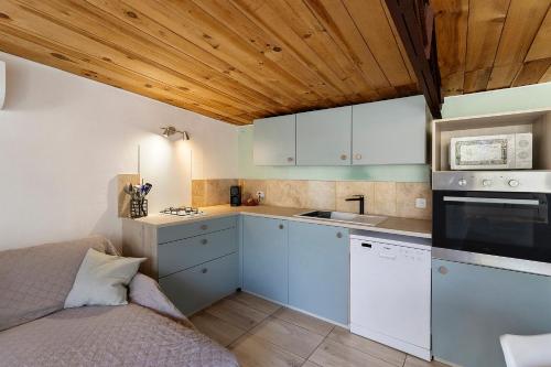 virtuve, Chalet de Ferme - Spa - Gironde in La Barde