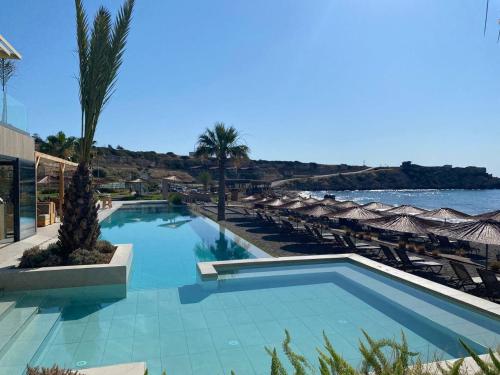 Esentepe Collection Nothern Cyprus Light House Villa with Sea View – khách sạn tại Esentepe