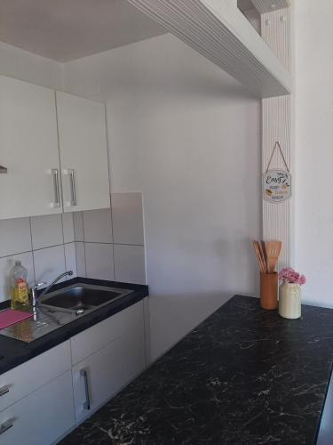 Kitchen, Am Dorfweiher in Tettnang