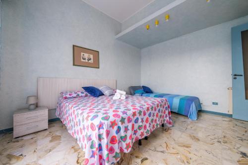 3 bedrooms, 4 beds