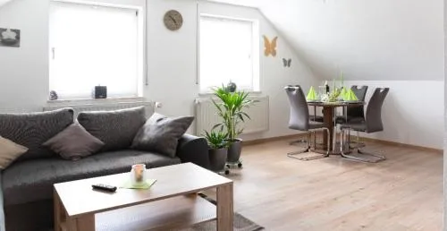 Ferienwohnung Am Palmengarten in Marktbergel, Deutschland