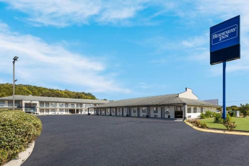 Rodeway Inn in Elkton, USA