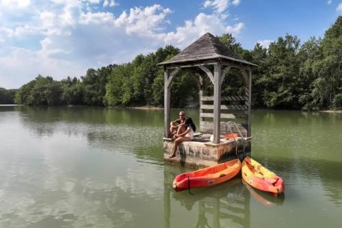 Mobilhomes Camping Lacs d'Armagnac gîte à louer Cazeneuve