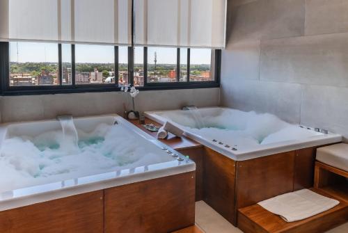 스파, Ramada Plaza by Wyndham Tucuman in 투쿠만