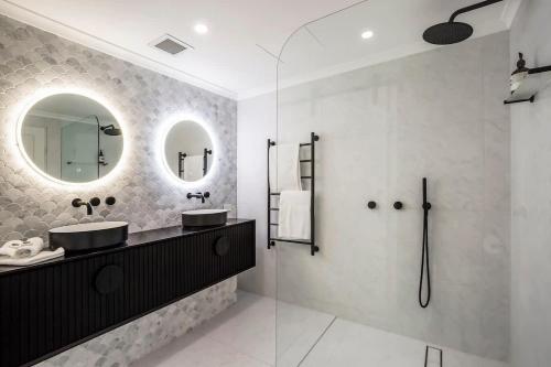 Sydney Harbour 1 Bedroom Gem - image 9