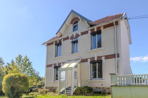 Hotelli välisilme, Charmant Cottage - Saint-Junien in Saint-Junien