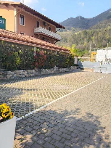 Arcadia Apartments - Sabbio chiese