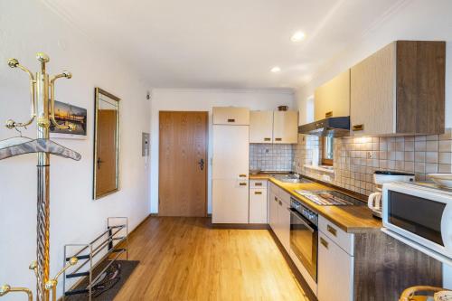 virtuve, Landhaus Kauderer - Wohnung 2 in Waging Am See