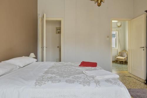 Enjoy Athens Apartment, Athens