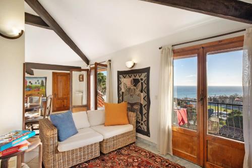 2 bedrooms, 3 beds