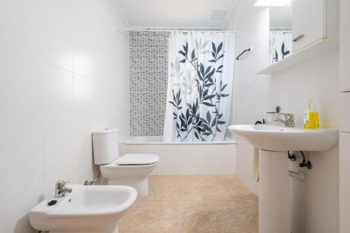 Bathroom, Villa Manoli in Els Muntells