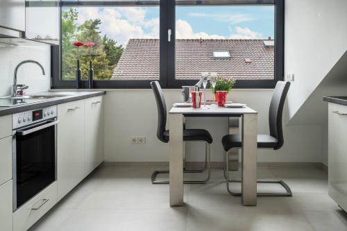 المنظر الخارجي, Ferienwohnung Rosenrot am See in Petershausen West