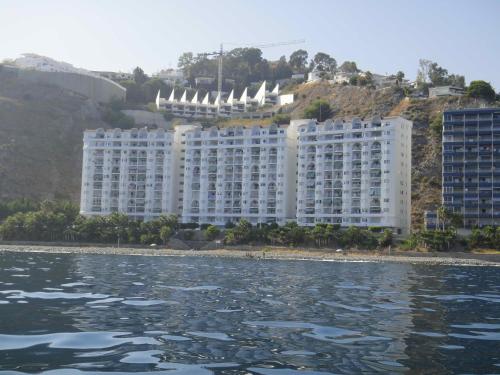 Seafront apartment - image 4
