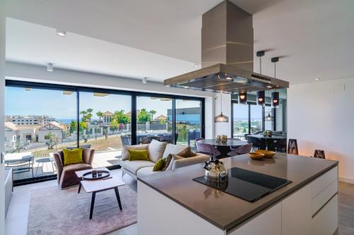 Vista exterior, Modern 3B with Spa and Gym in Estepona