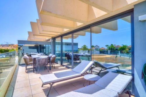 Vista exterior, Modern 3B with Spa and Gym in Estepona