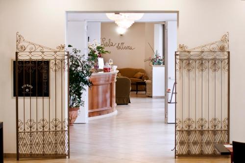 Sovrana Beach Hotel - Pet Friendly - Breakfast until 12 - Parking - image 5