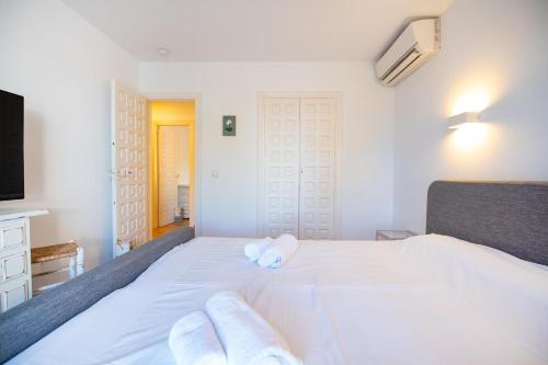 Villa Sophie II - by Holiday Rentals Villamar - image 4