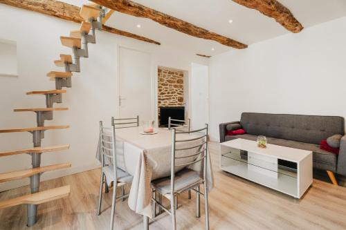 Viesnīcas āriene, Dépendance au charme local (Dependance au charme local) in Lehon (Brittany)