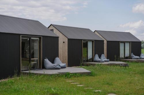 Viesnīcas āriene, Chicks & Friends Summer House in Priekule